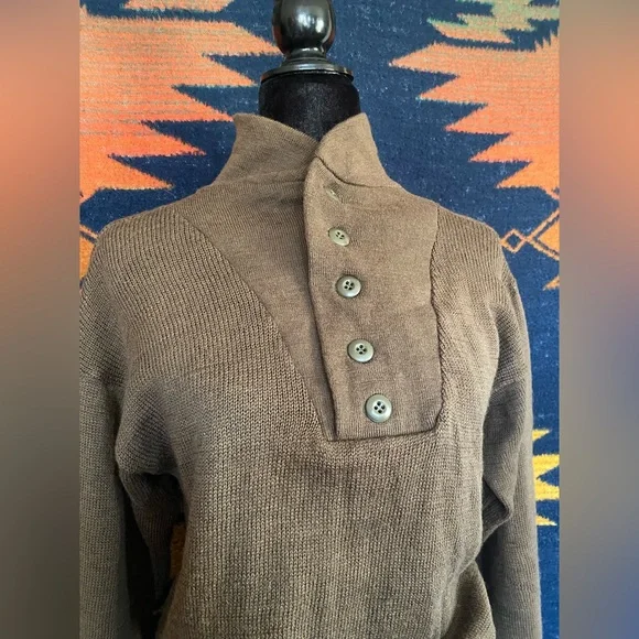 Vintage Unisex Military Issue Olive Brown Wool Button top Sweater!